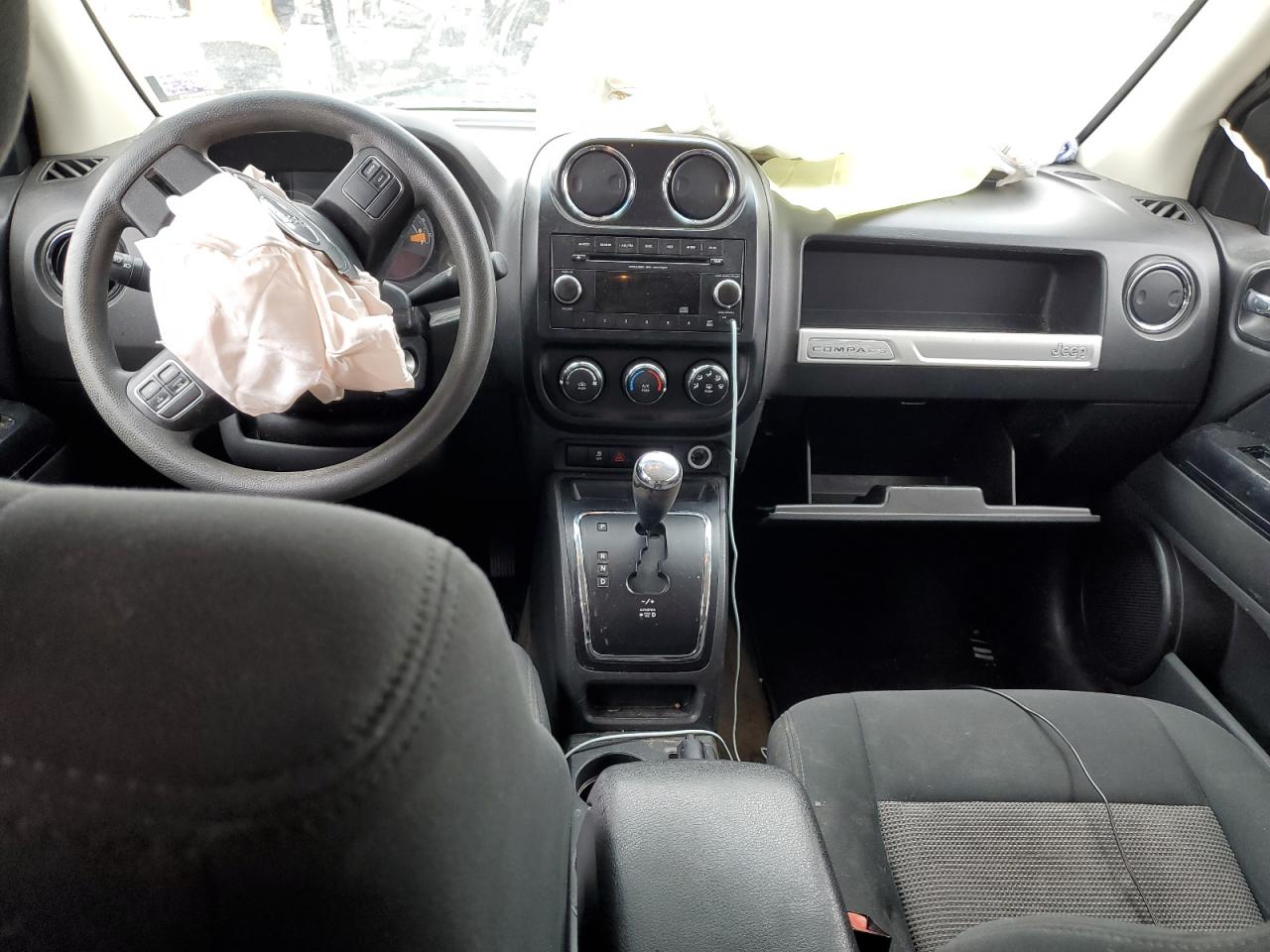 2014 Jeep Compass - Image 8