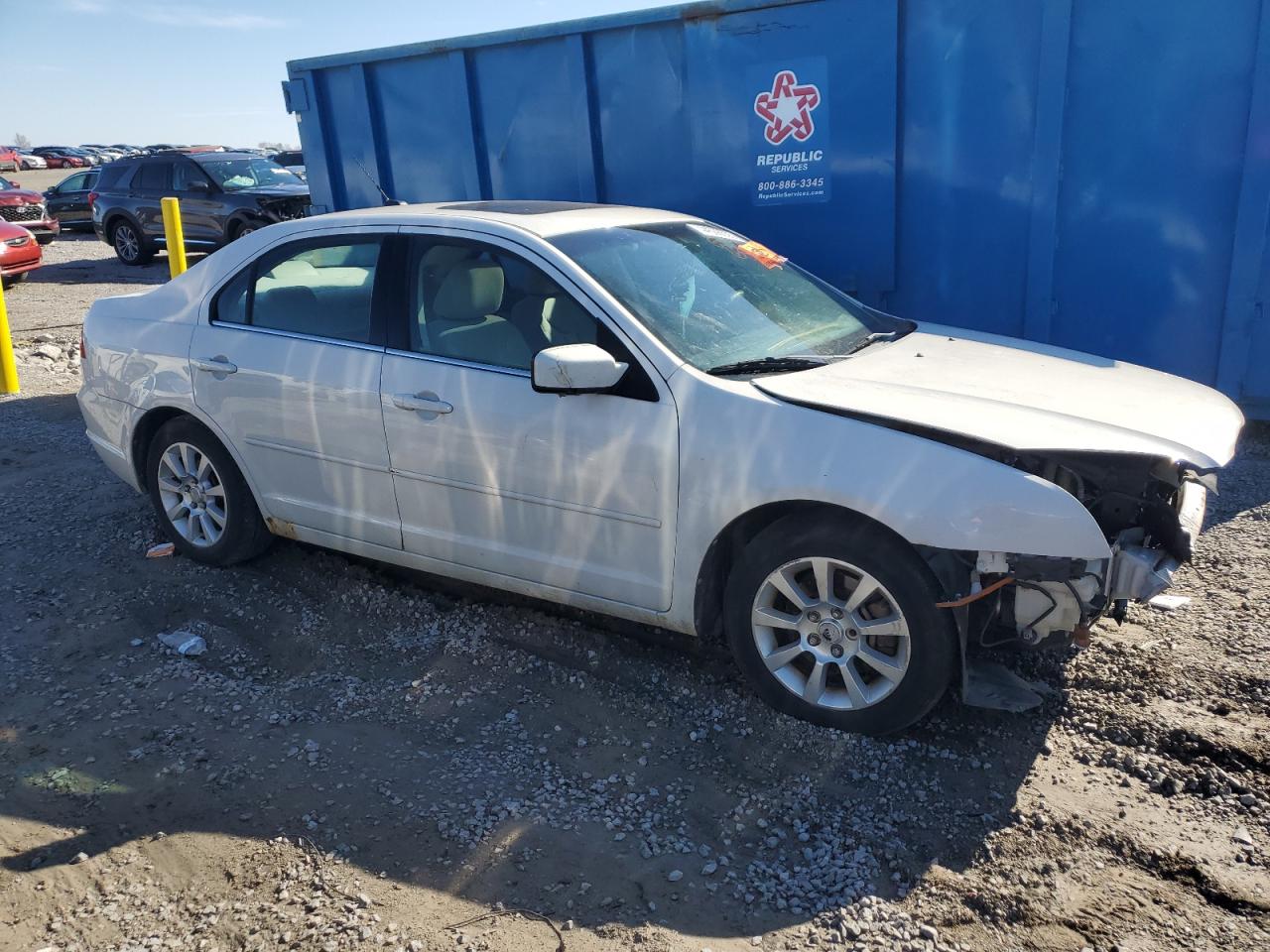 2009 Mercury Milan - Image 4