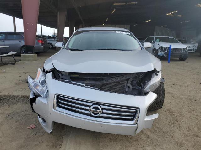  NISSAN MAXIMA 2014 Сріблястий