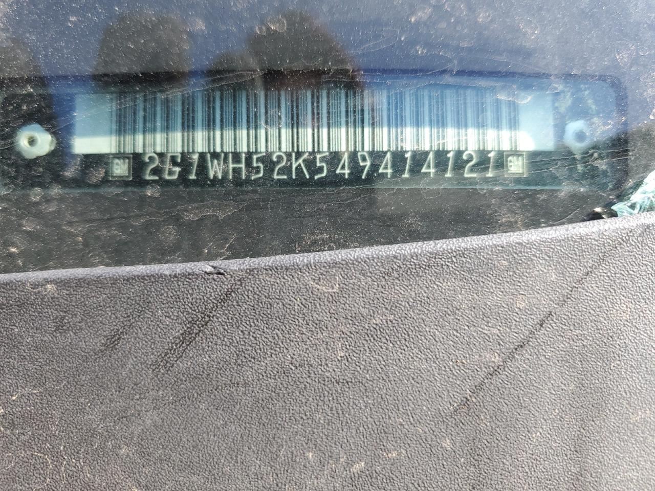 2004 Chevrolet Impala - Image 13