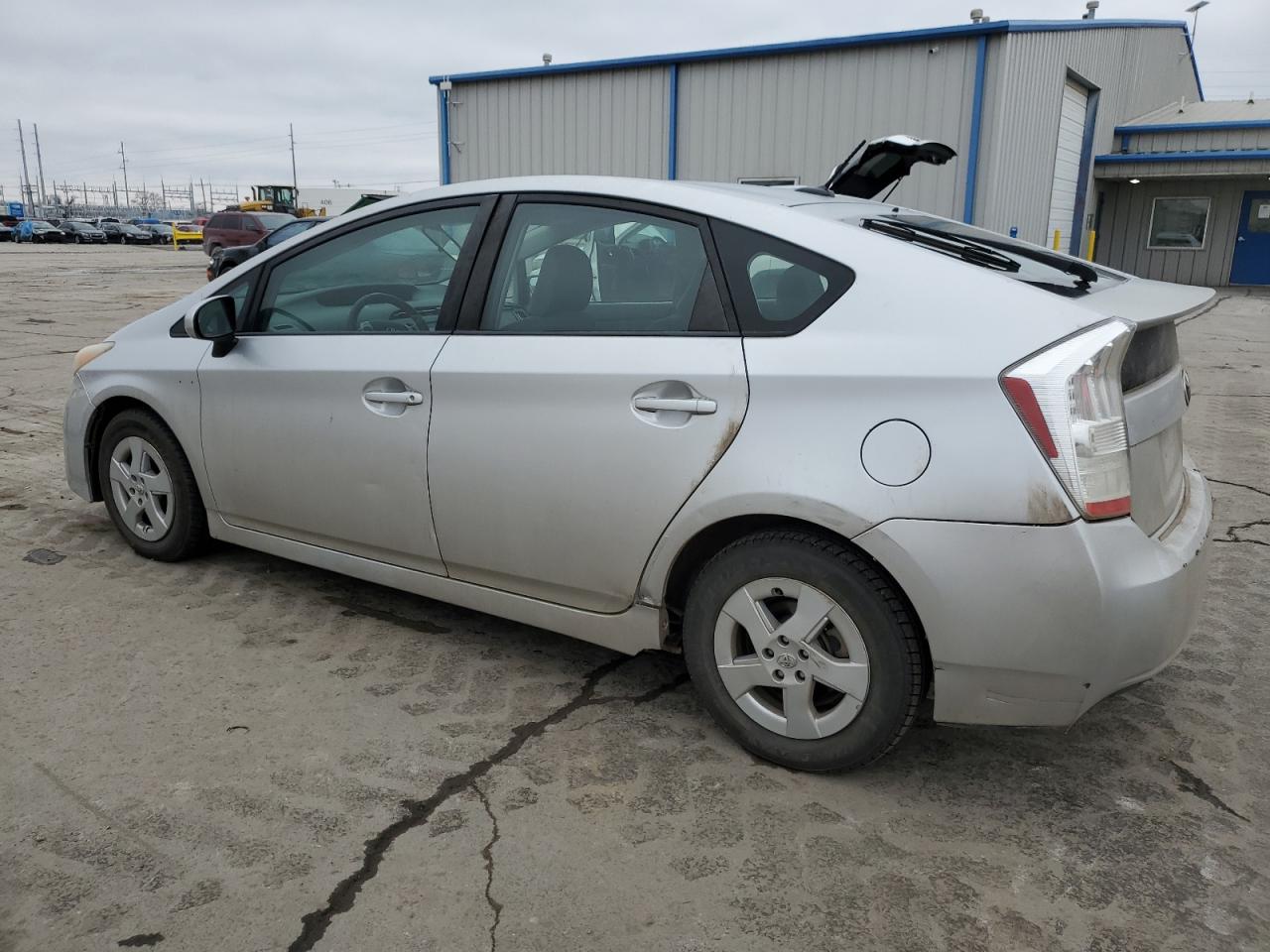 2010 Toyota Prius - Image 2