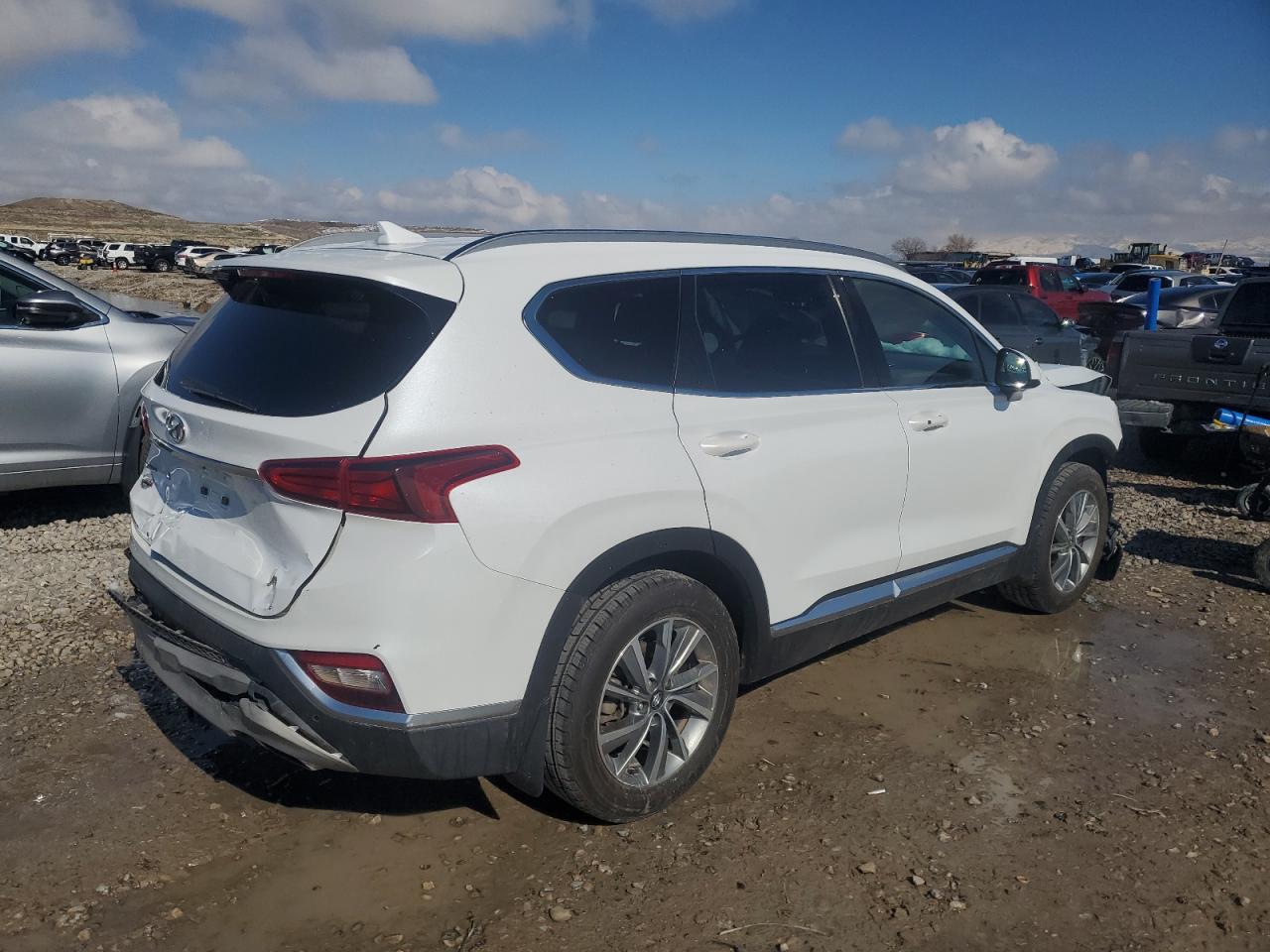 2020 Hyundai Santa Fe - Image 3