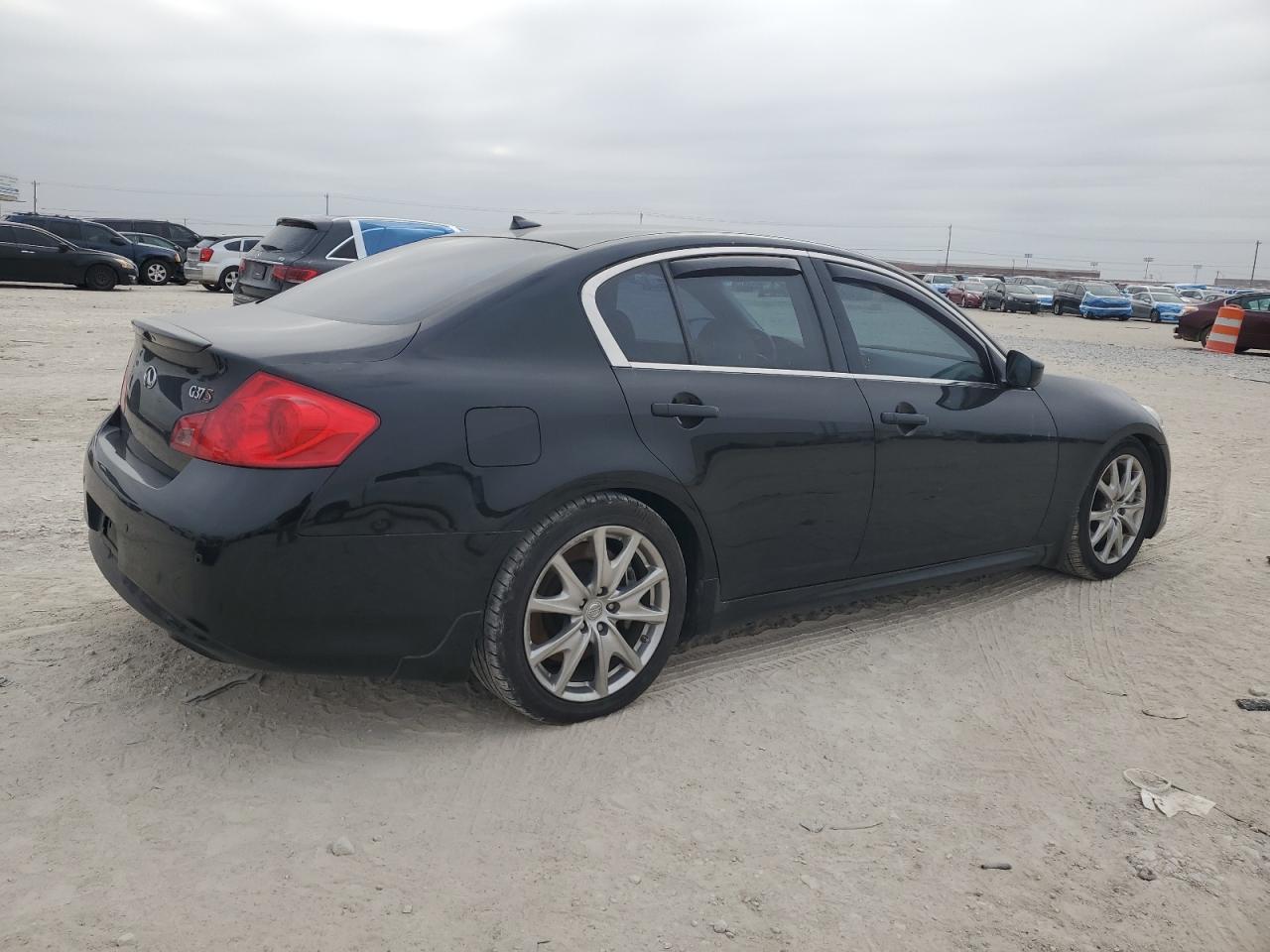2013 Infiniti G - Image 3