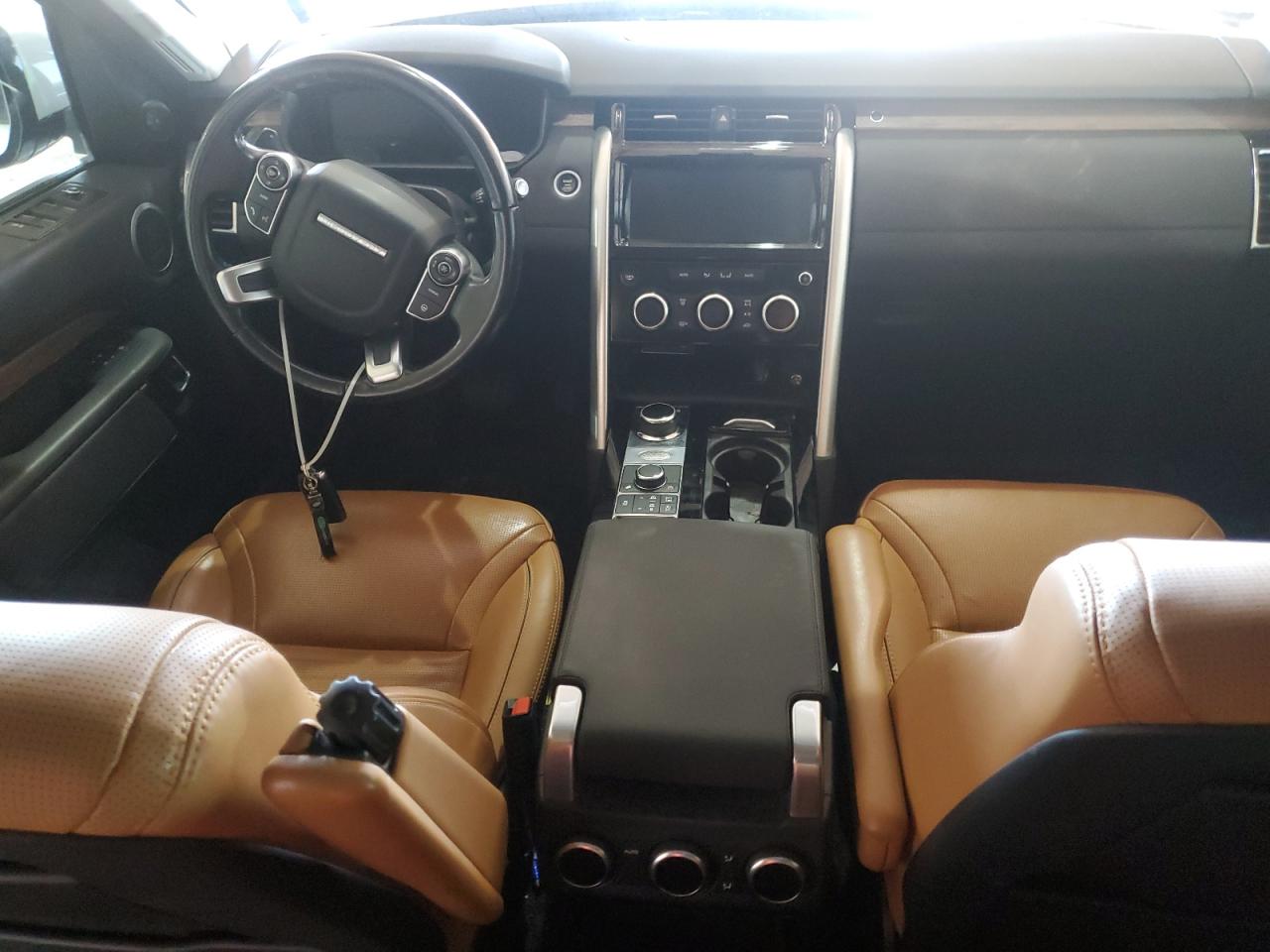 2018 Land Rover Discovery - Image 8