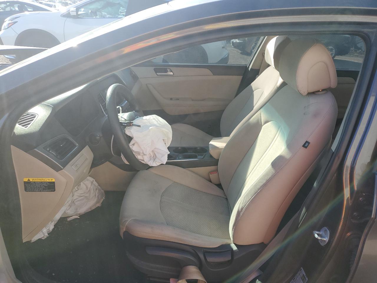 2016 Hyundai Sonata - Image 7