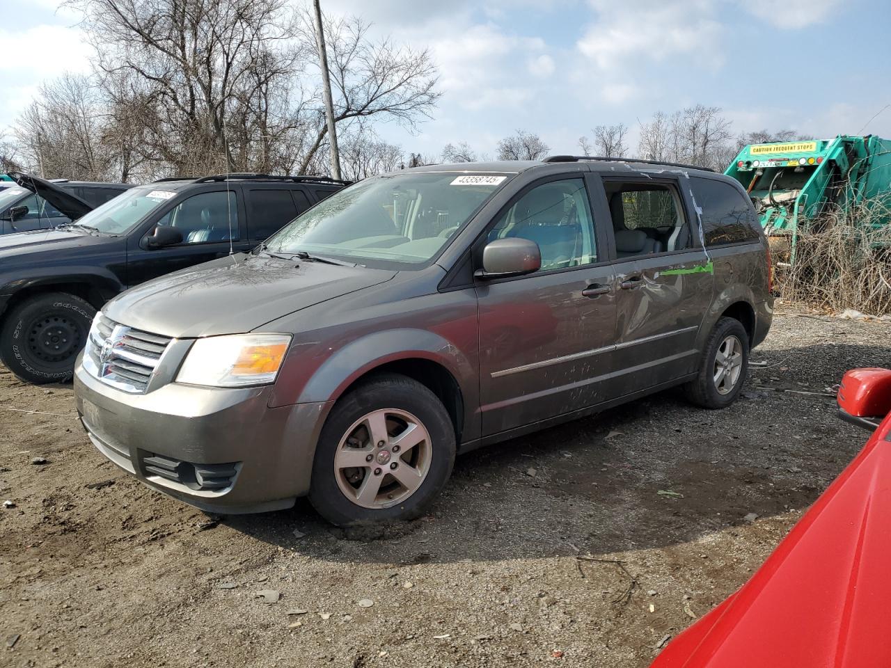 2010 Dodge Caravan - Image 1