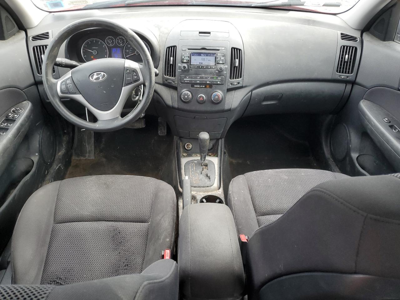 2012 Hyundai Elantra - Image 8