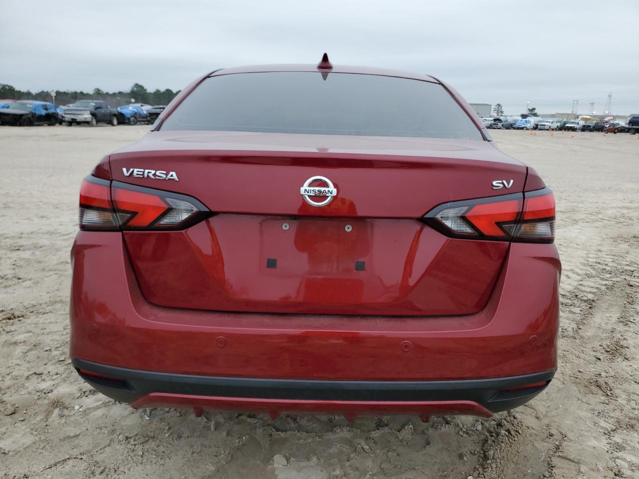2021 Nissan Versa - Image 6