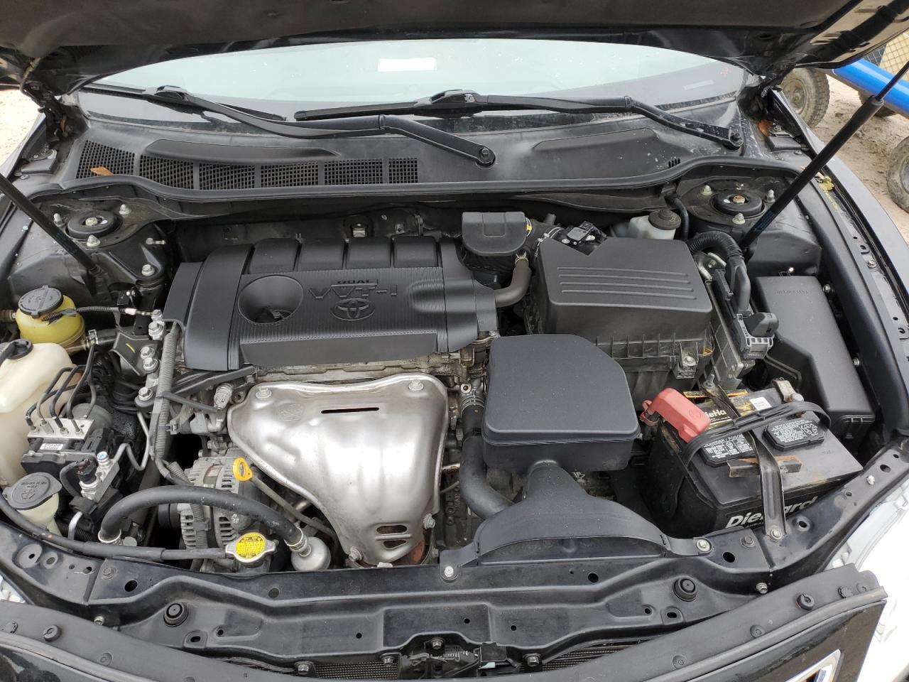 2011 Toyota Camry - Image 12