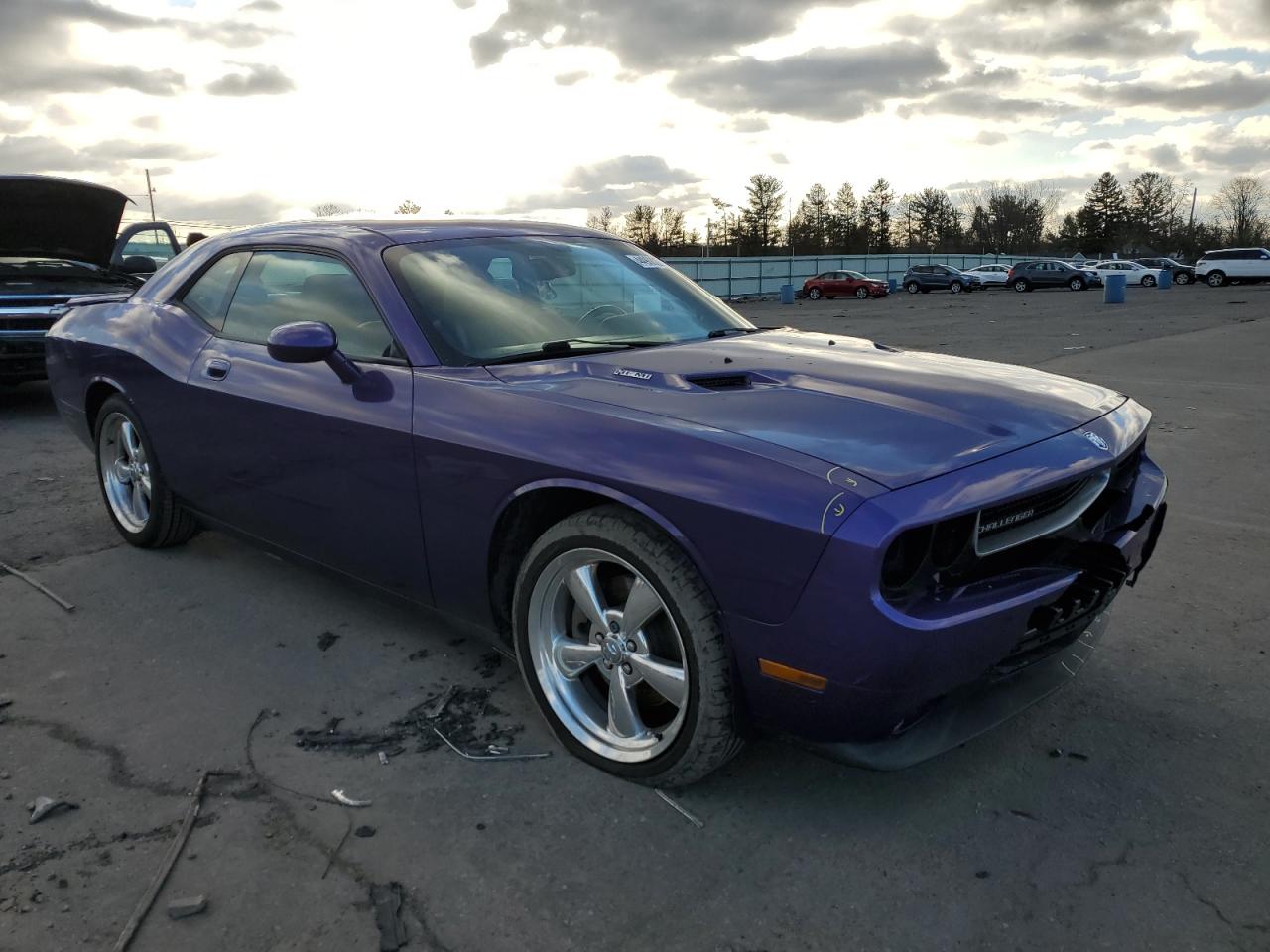 2010 Dodge Challenger - Image 4