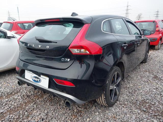 2017 VOLVO V40 R-DESI