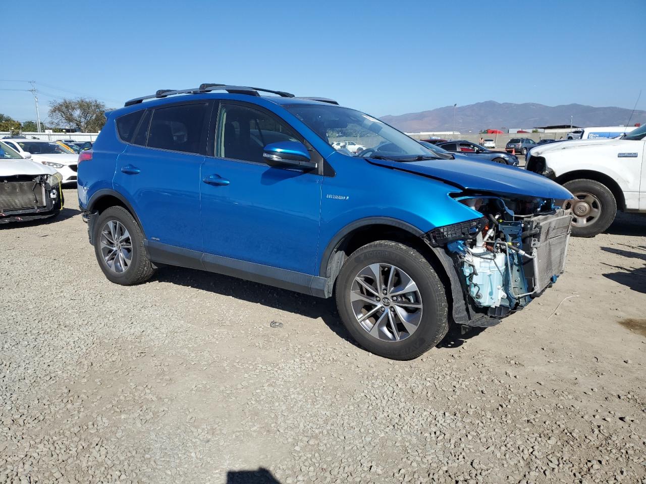 2017 Toyota RAV 4 - Image 4