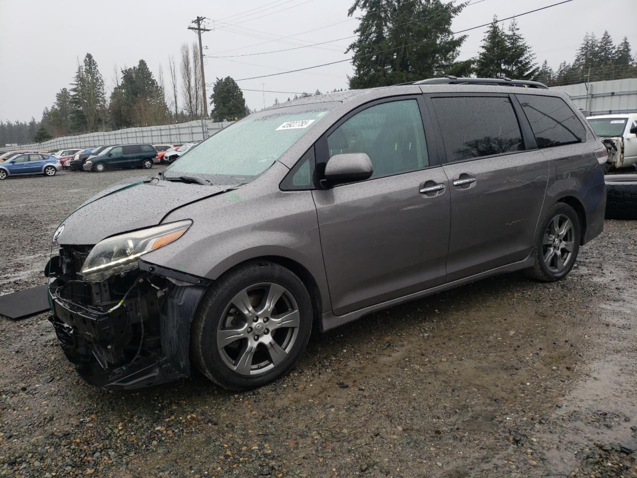2017 Toyota Sienna - Image 1