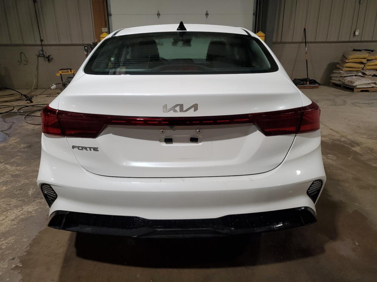 2024 Kia Forte - Image 6