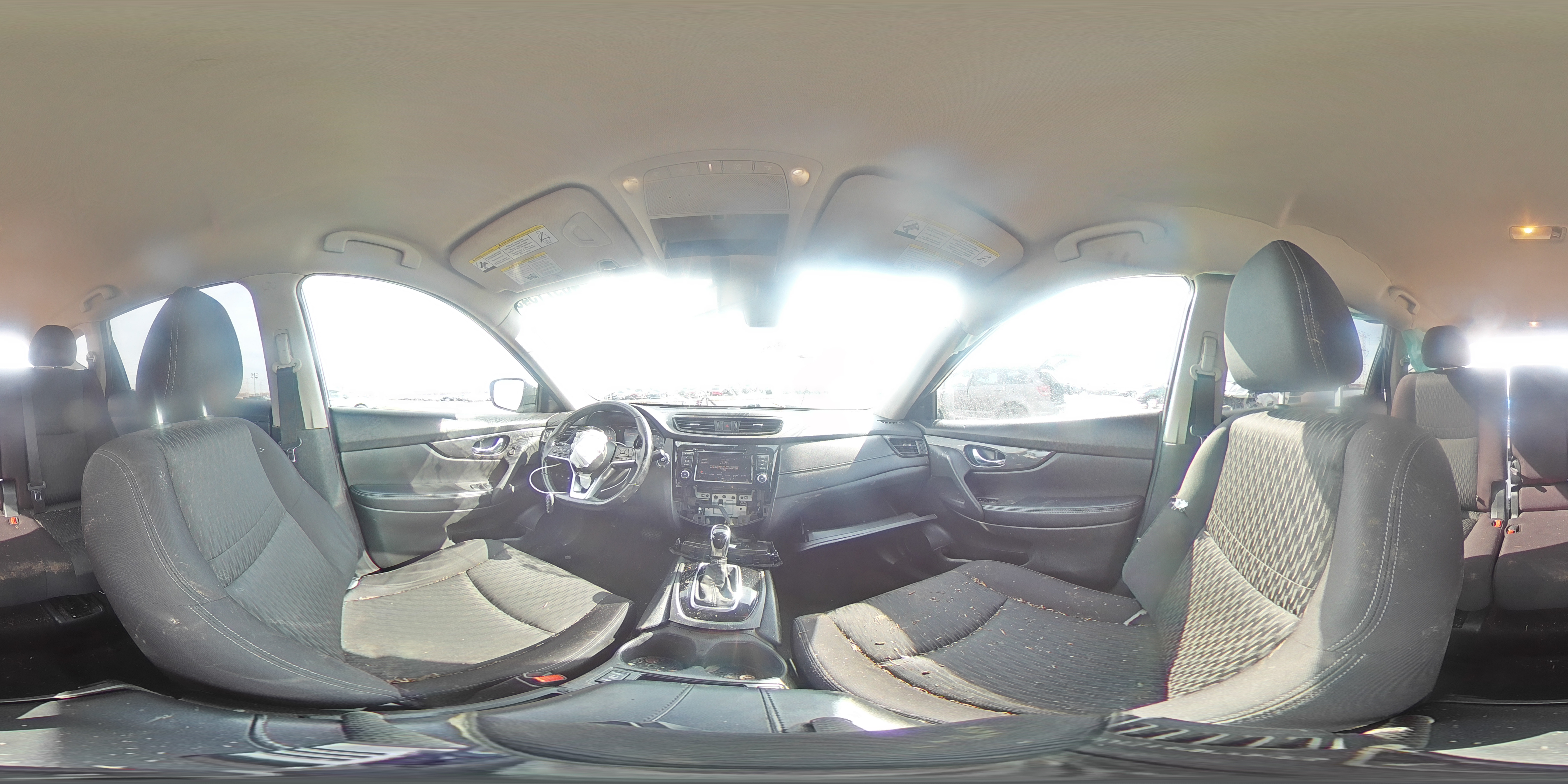 2020 Nissan Rogue - Image 13