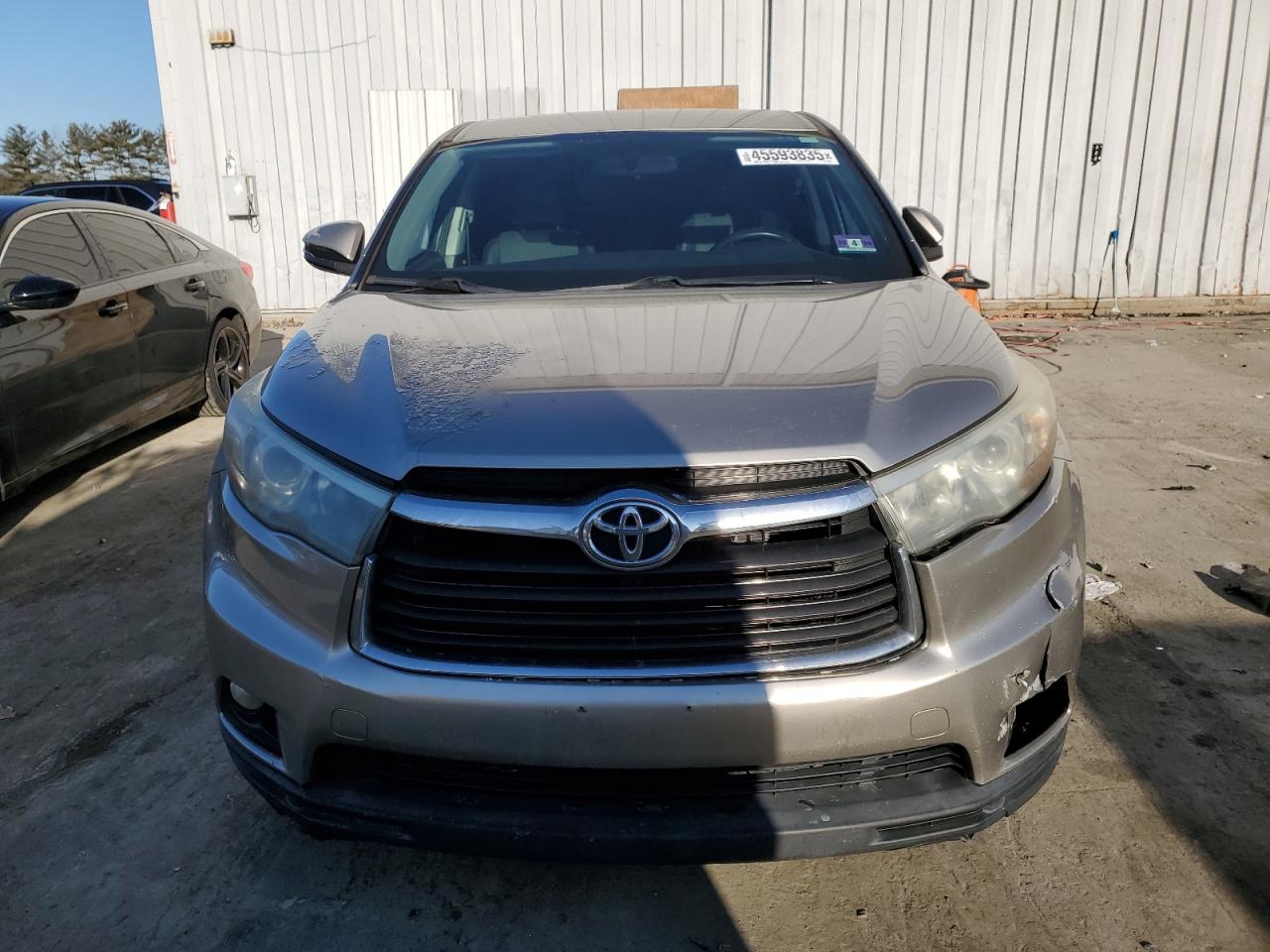 2015 Toyota Highlander - Image 5