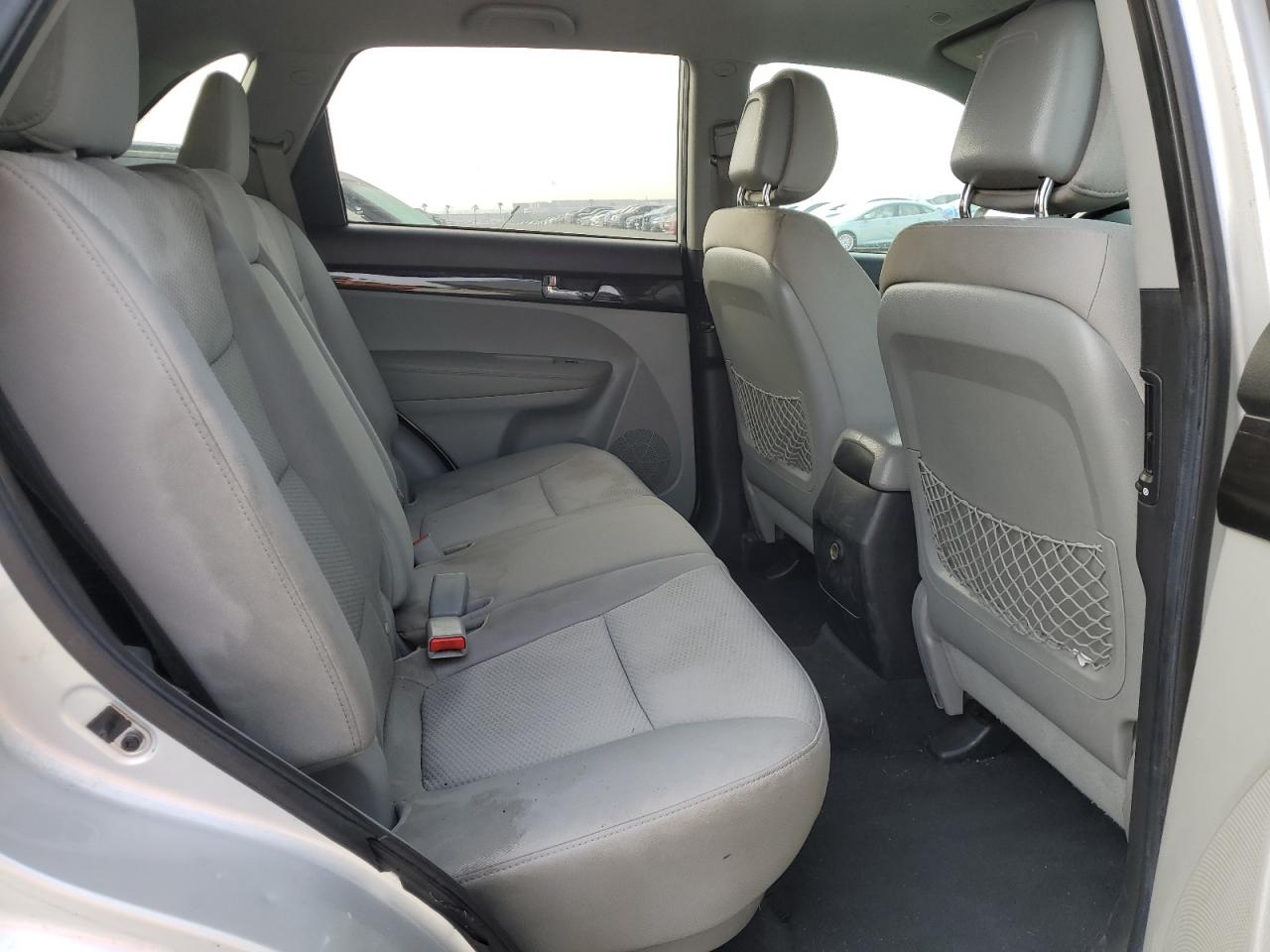 2011 Kia Sorento - Image 11