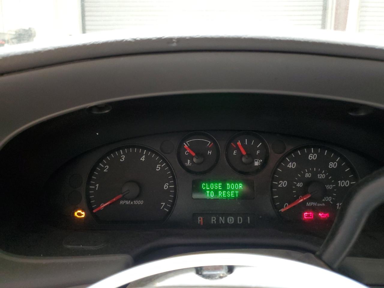 2007 Ford Taurus - Image 9