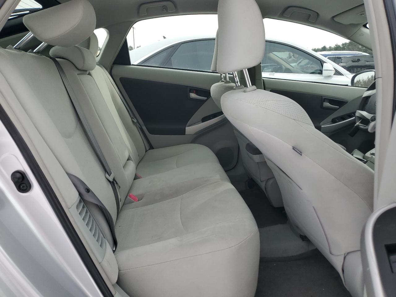 2011 Toyota Prius - Image 10