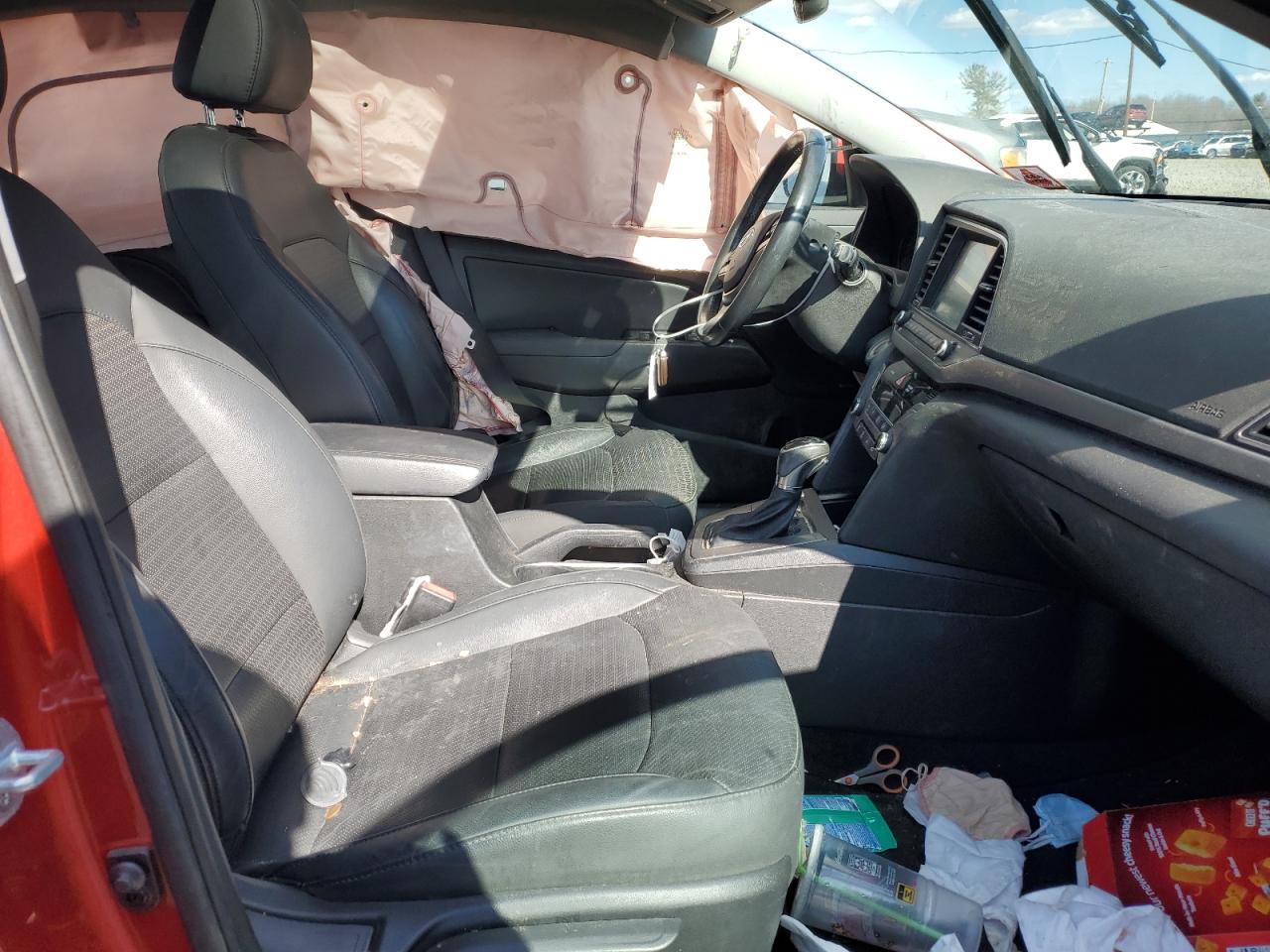 2017 Hyundai Elantra - Image 7