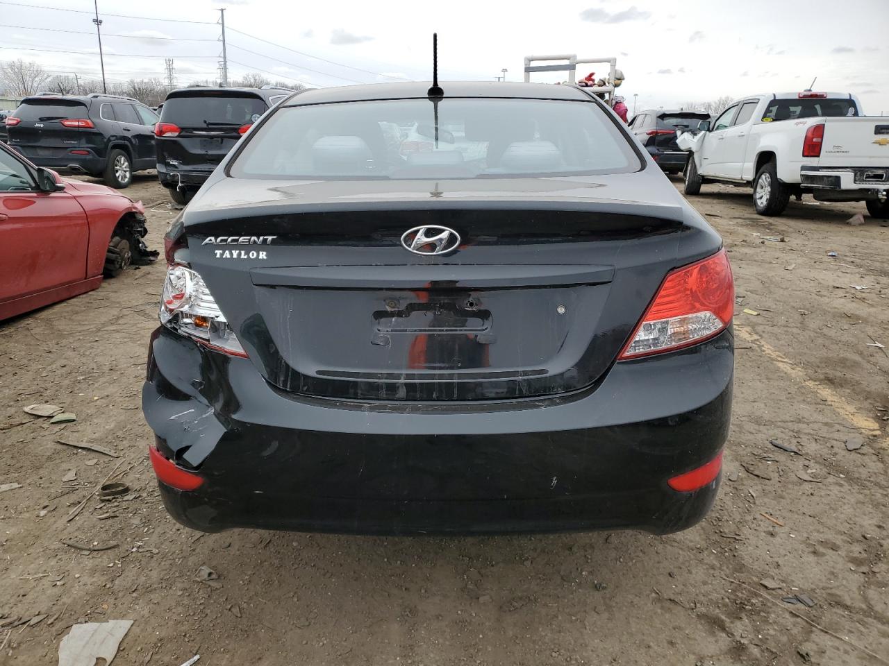 2013 Hyundai Accent - Image 6