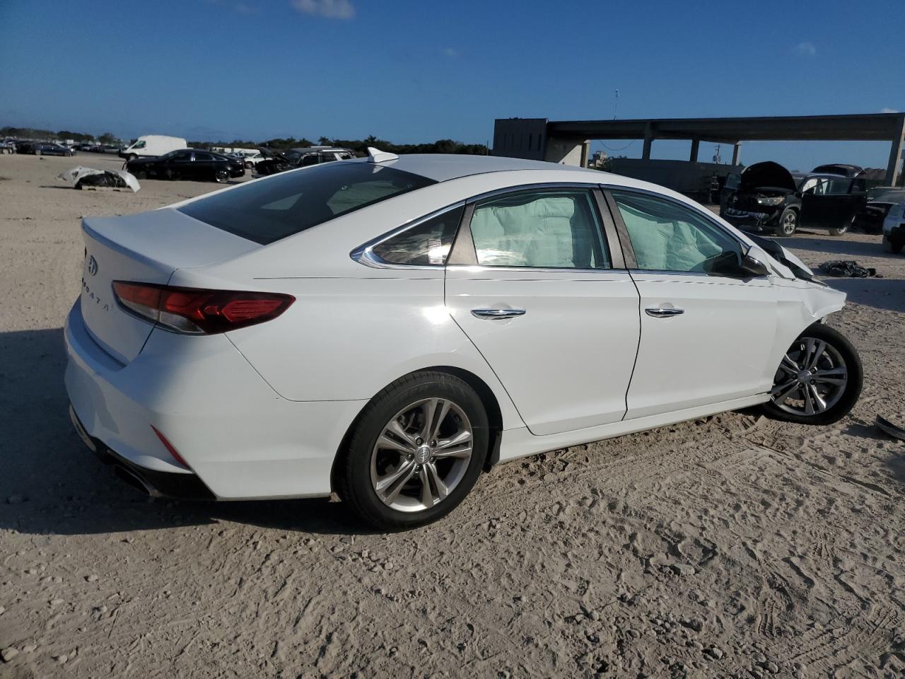 2018 Hyundai Sonata - Image 3