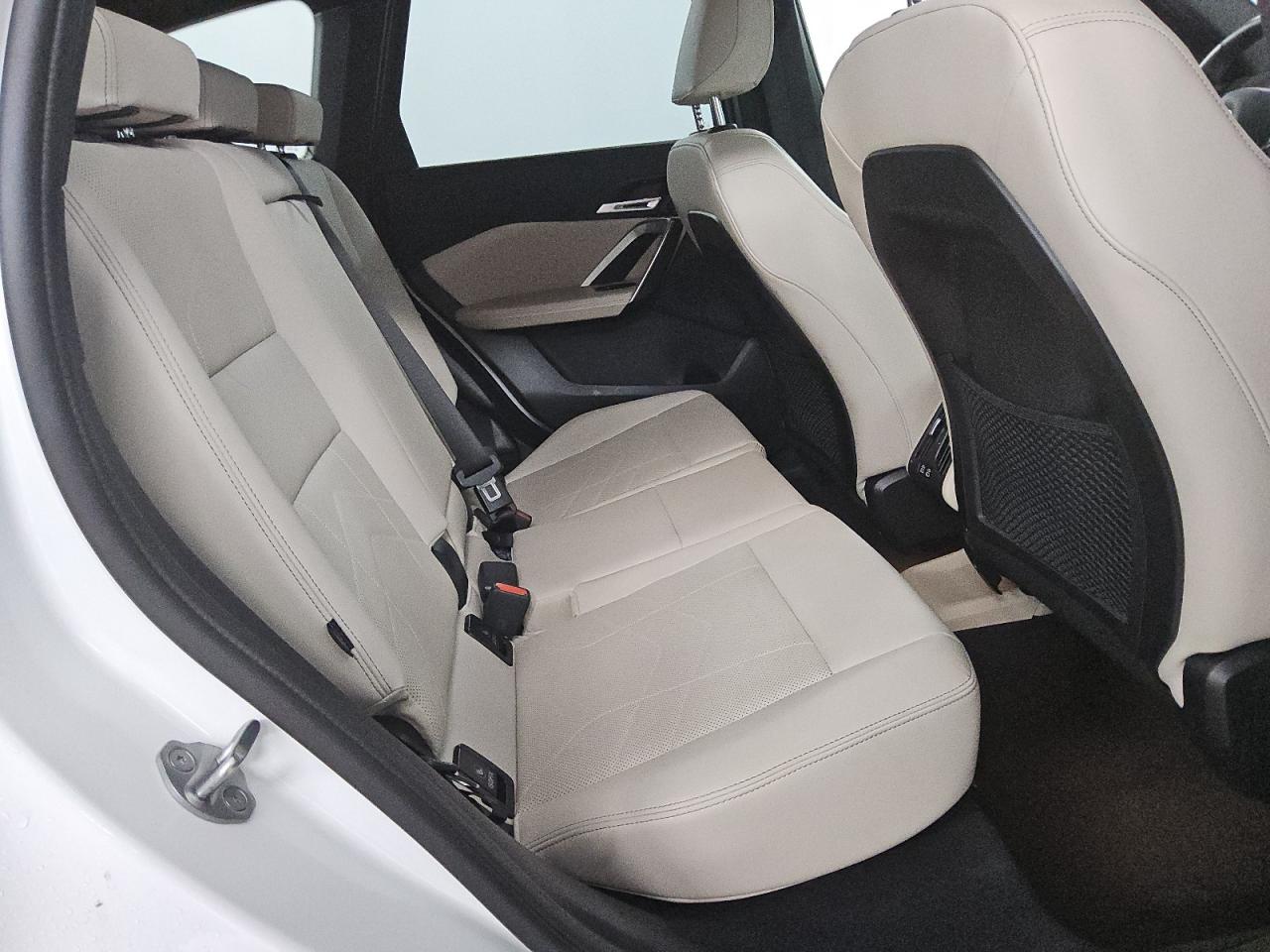 2024 BMW X1 - Image 11