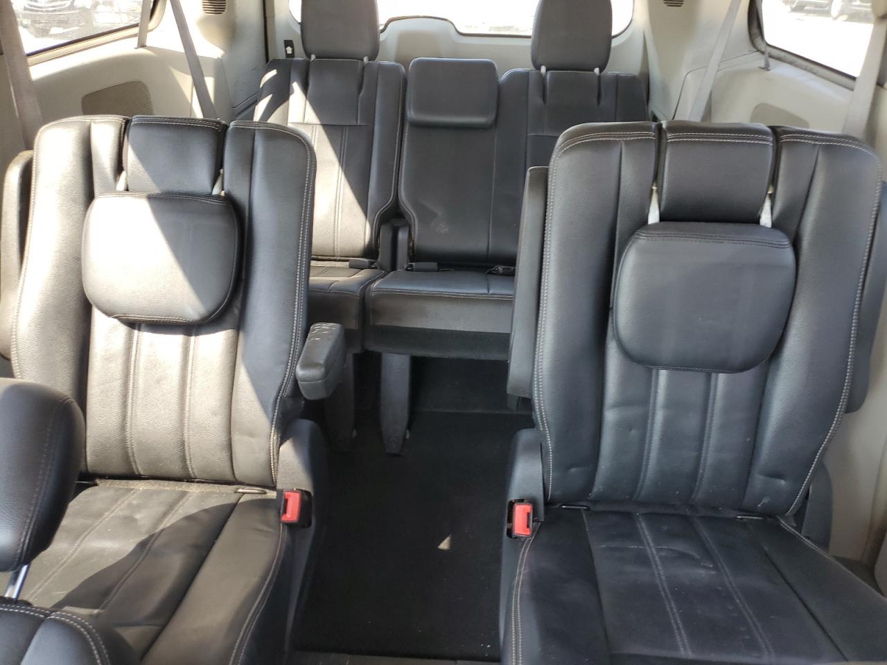 2009 Dodge Caravan - Image 10
