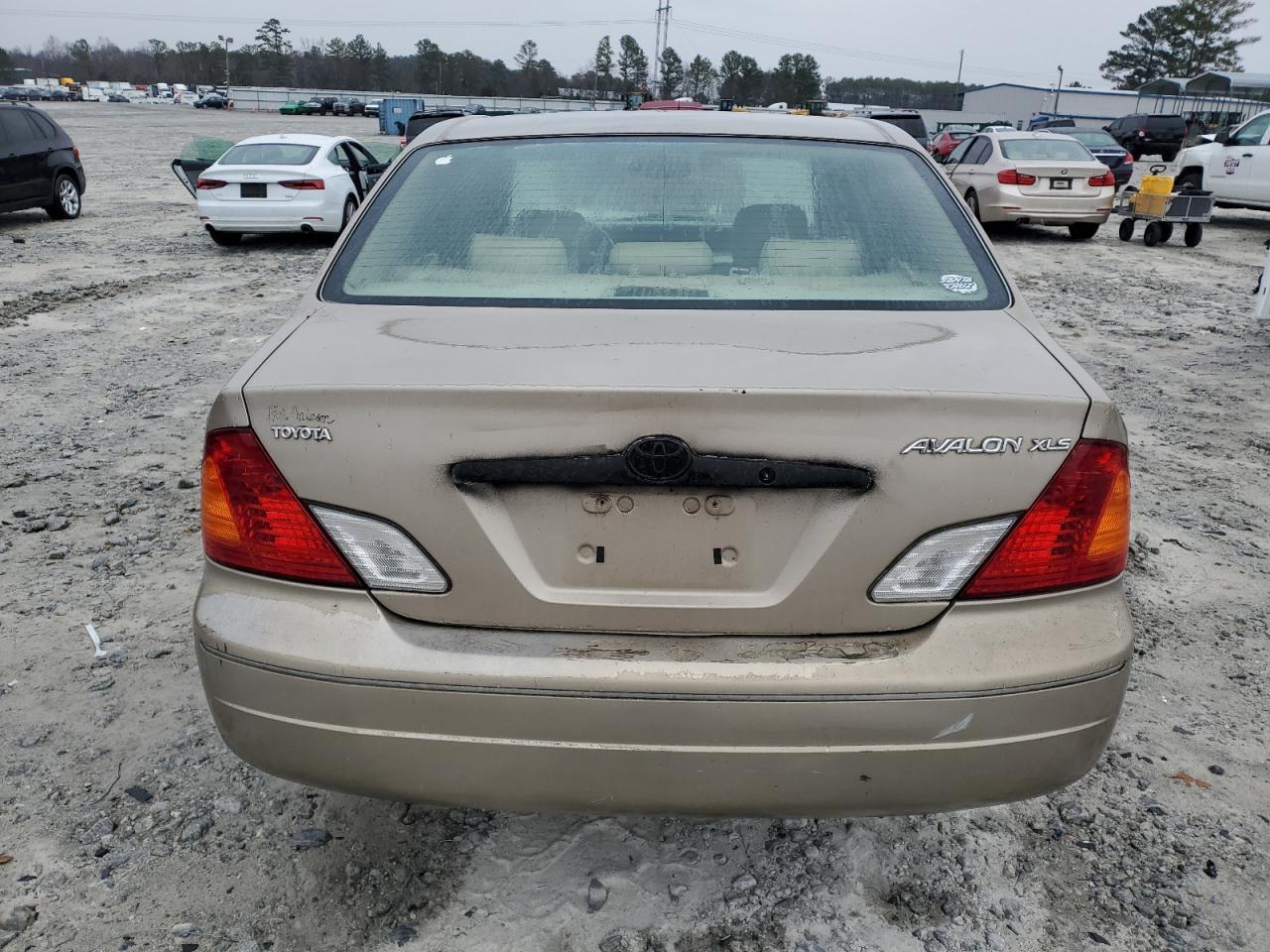 2000 Toyota Avalon - Image 6