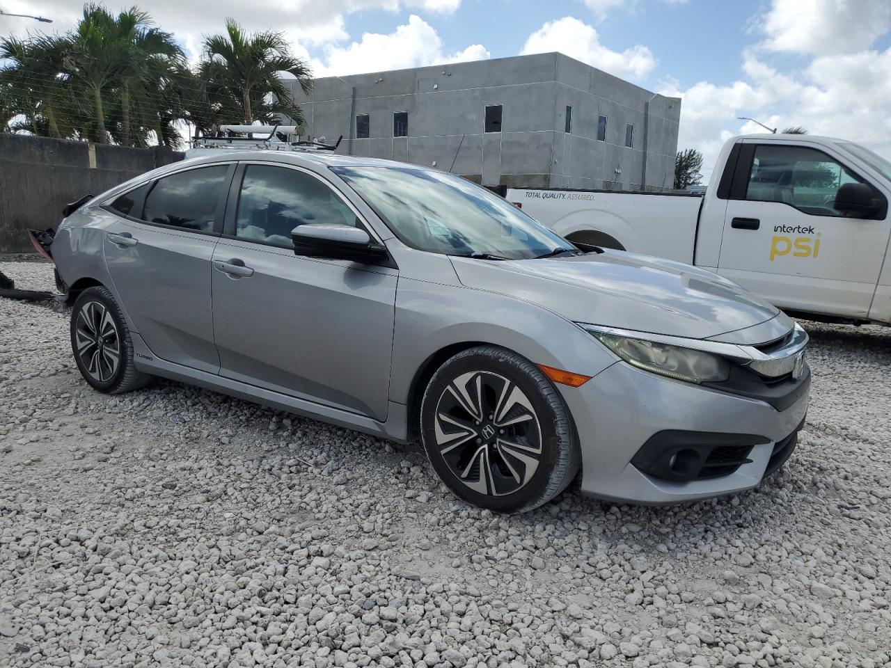 2016 Honda Civic - Image 4
