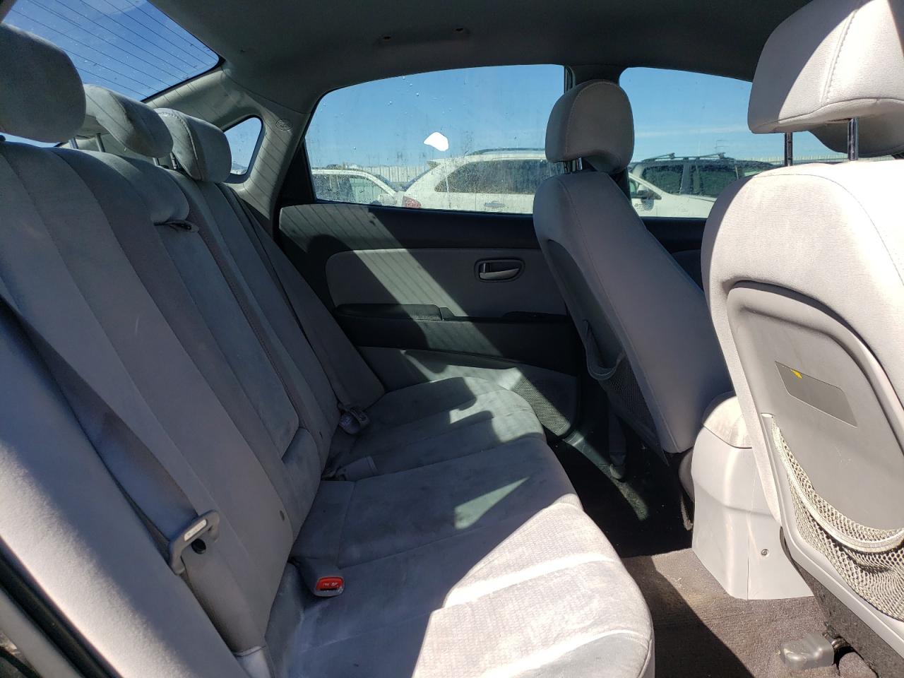 2008 Hyundai Elantra - Image 10