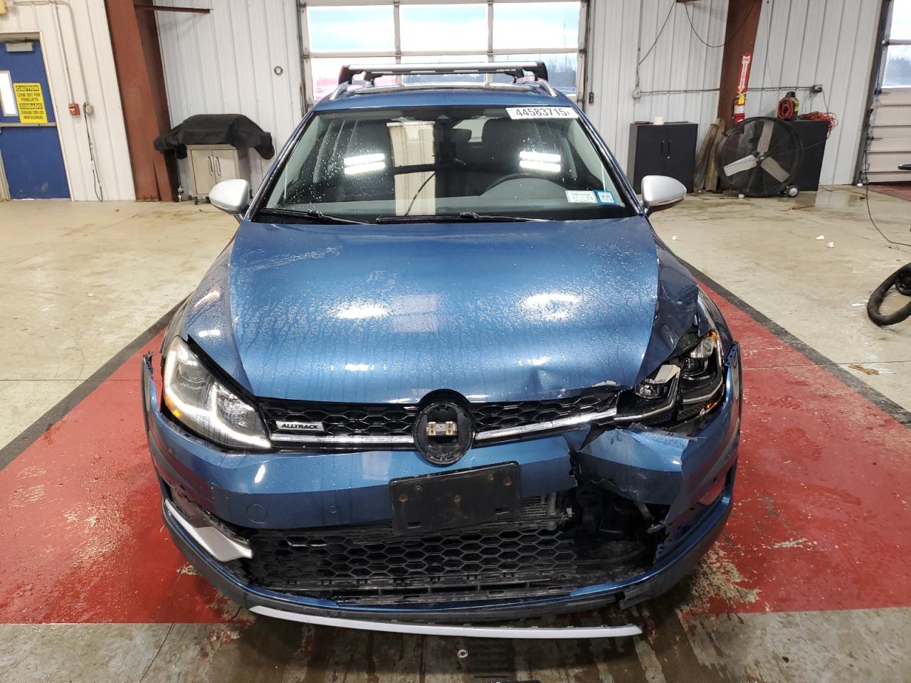 2018 Volkswagen Golf - Image 5