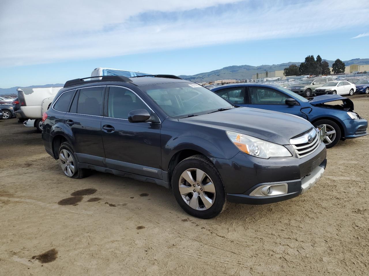 2011 Subaru Outback - Image 4
