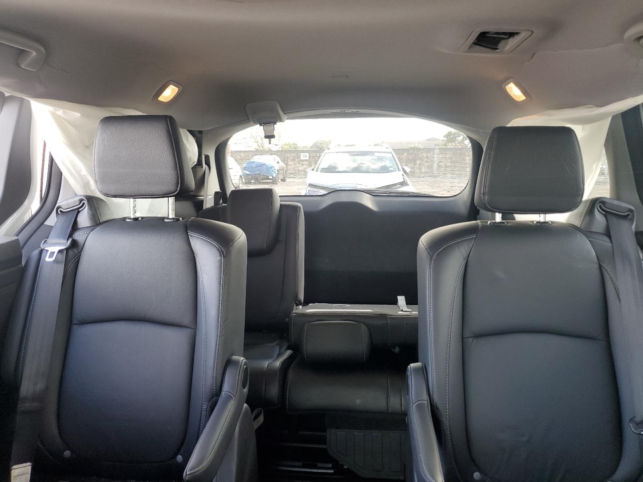 2022 Honda Odyssey - Image 10