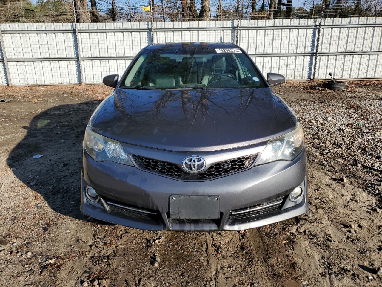 2014 Toyota Camry - Image 5