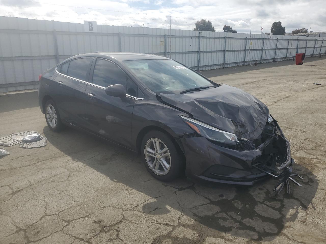 2017 Chevrolet Cruze - Image 4