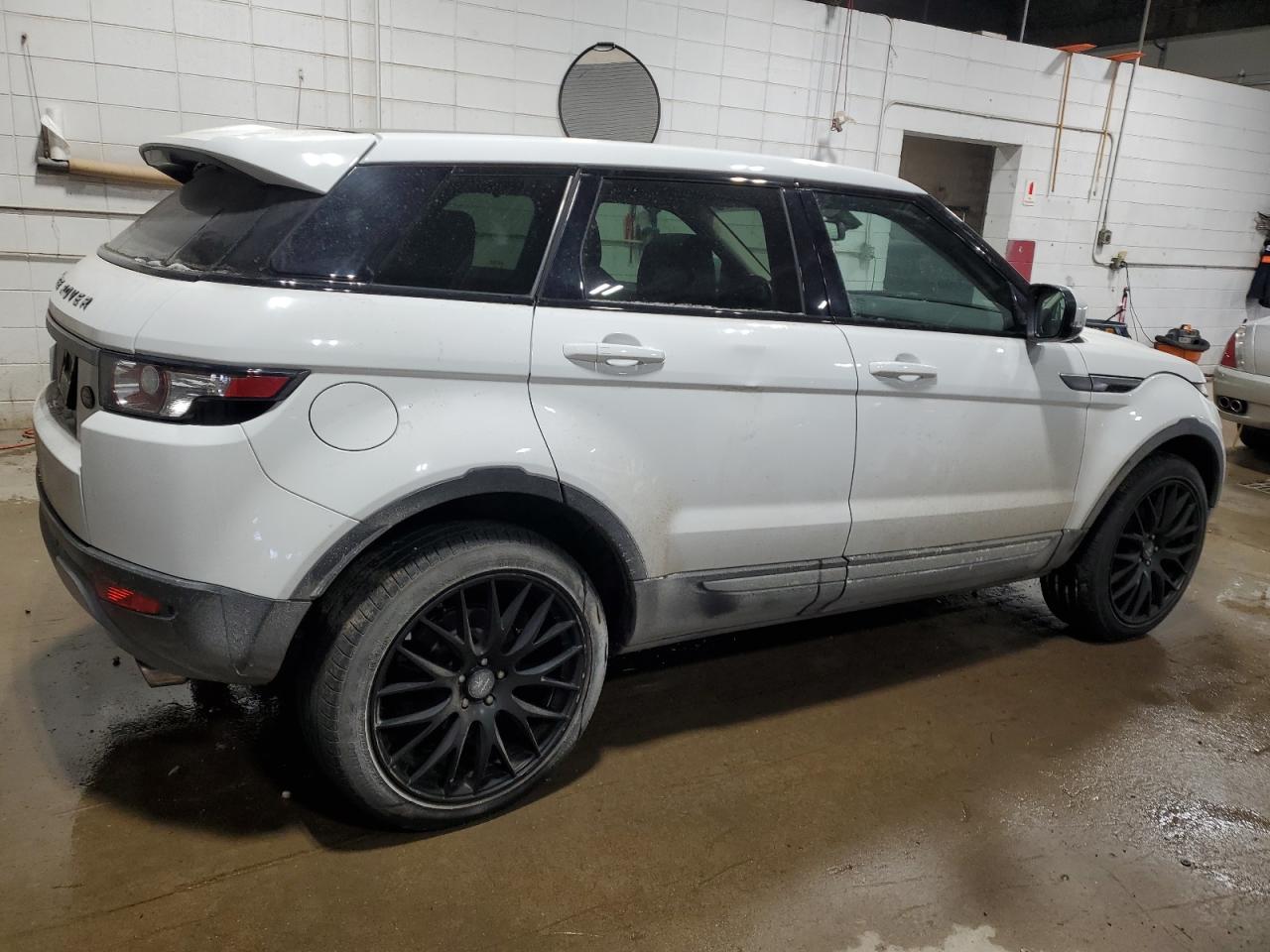 2012 Land Rover Range Rover - Image 3