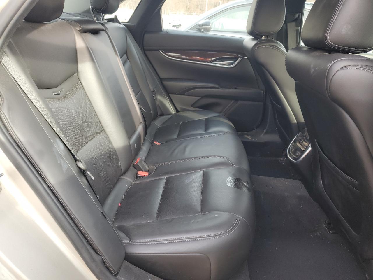 2016 Cadillac XTS - Image 10