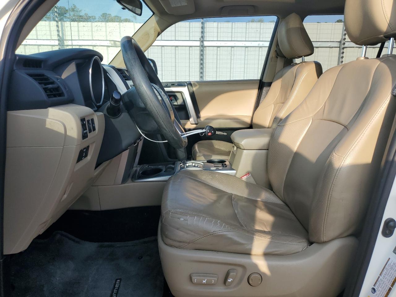 2010 Toyota 4Runner - Image 7
