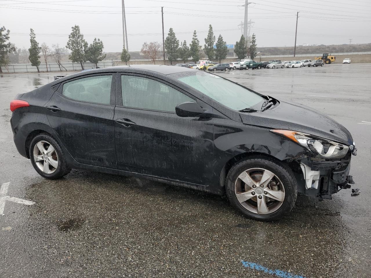 2013 Hyundai Elantra - Image 4