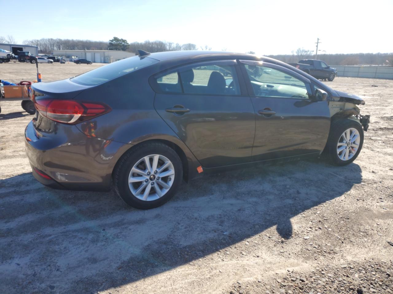 2017 Kia Forte - Image 3