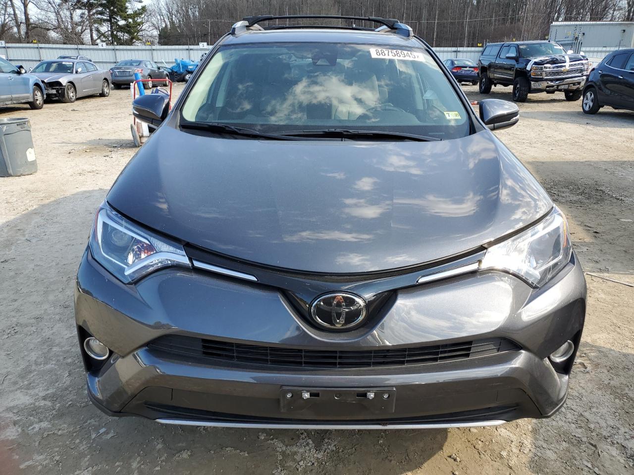 2018 Toyota RAV 4 - Image 5
