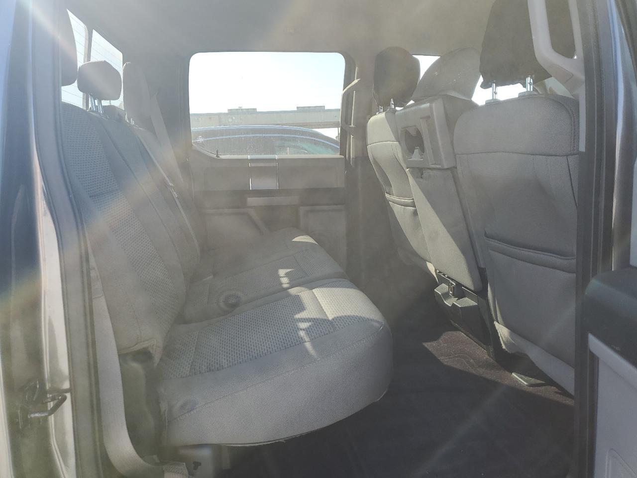 2016 Ford F-150 - Image 10