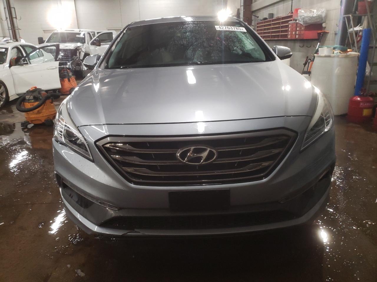 2015 Hyundai Sonata - Image 5