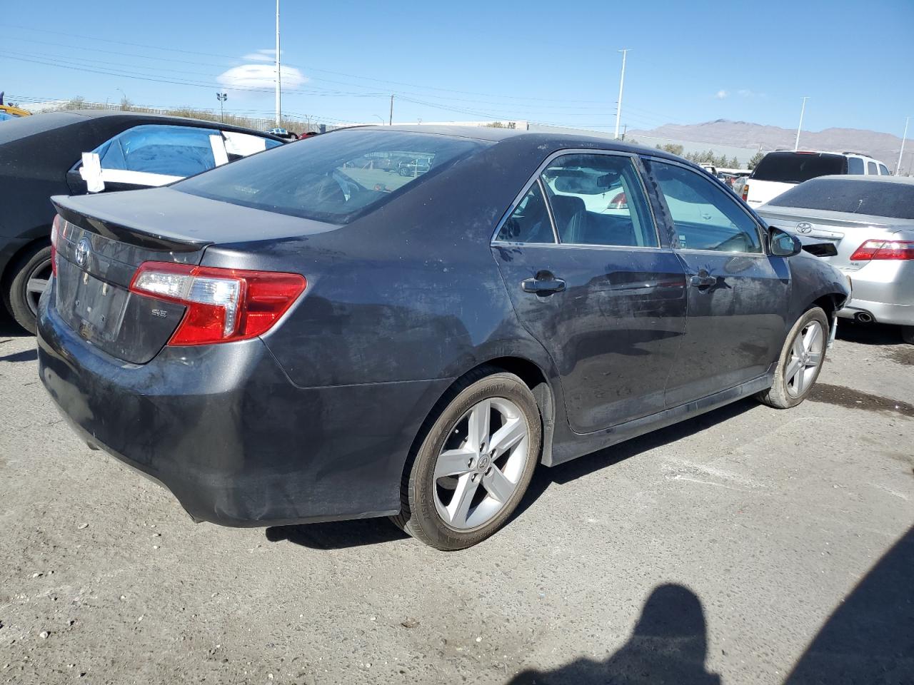 2014 Toyota Camry - Image 3