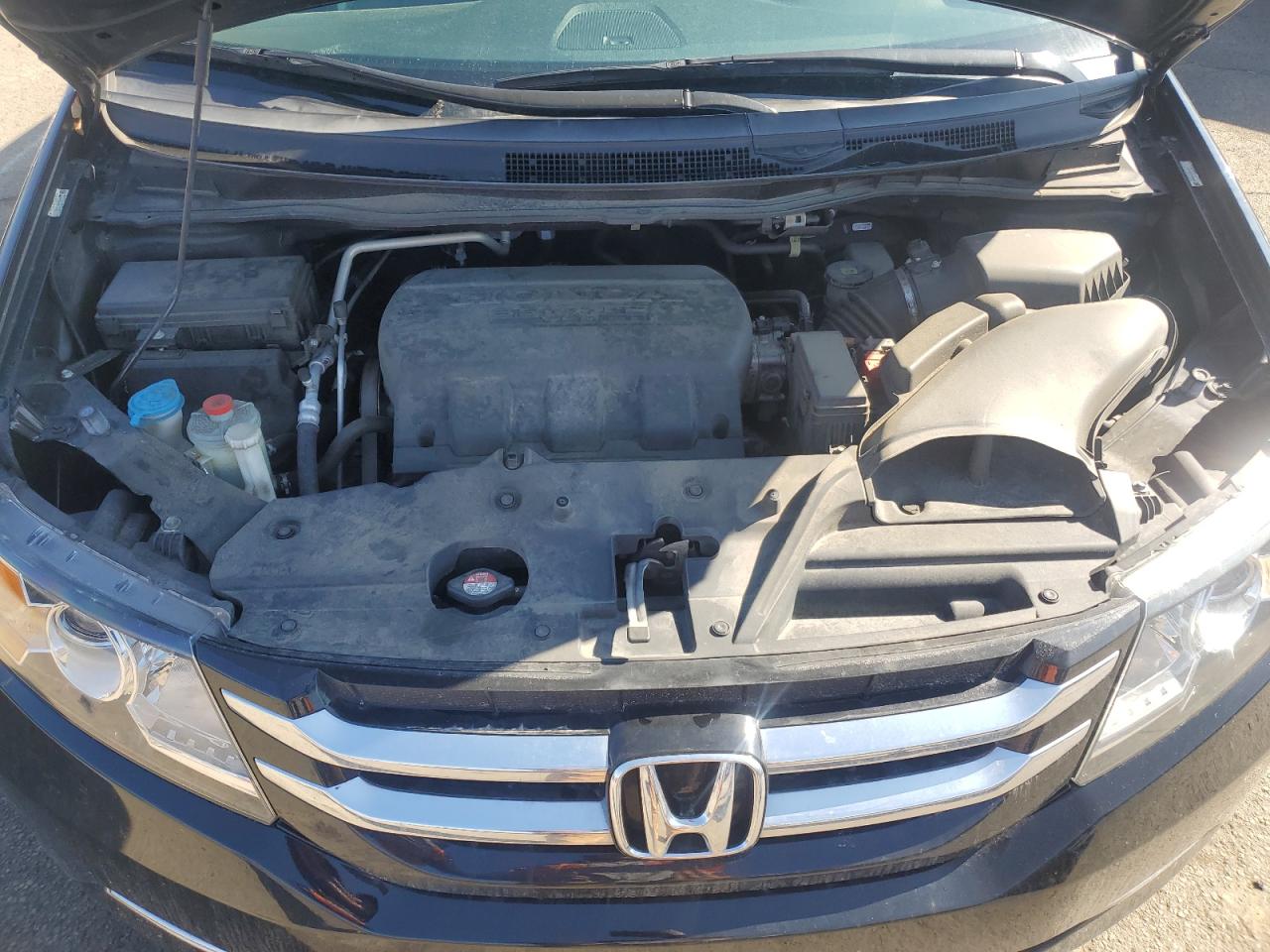 2016 Honda Odyssey - Image 14