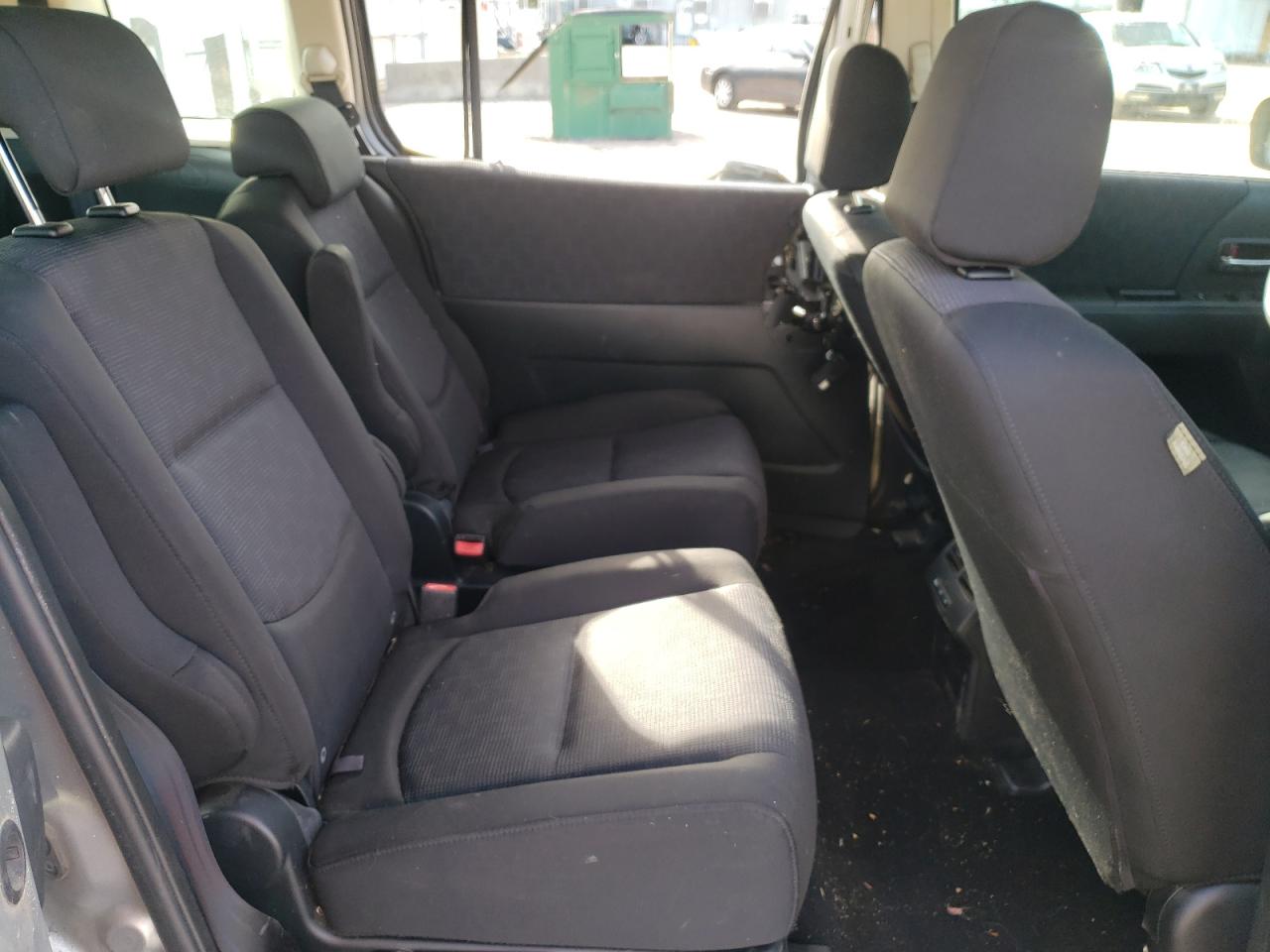 2009 Mazda 5 - Image 10