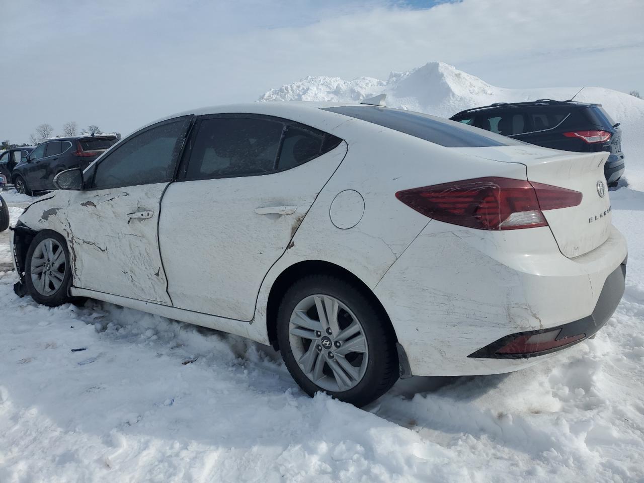 2019 Hyundai Elantra - Image 2