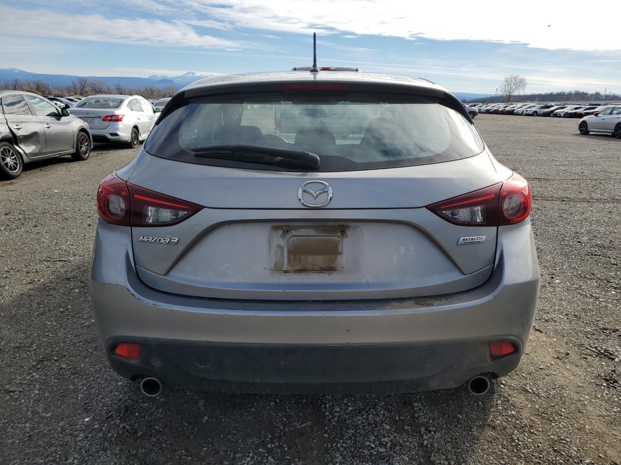 2014 Mazda 3 - Image 6