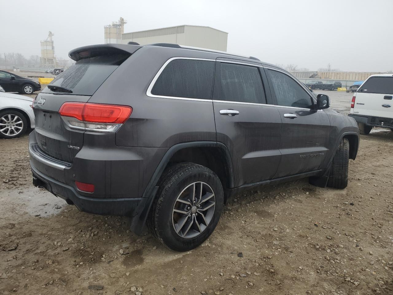 2017 Jeep Grand Cherokee - Image 3